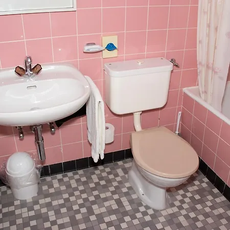 查曼纳住宿加早餐酒店 酒店 阿罗萨