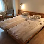 Szálloda Chamanna 2*