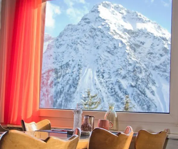 مبيت وإفطار تشامانا 2* أروسا