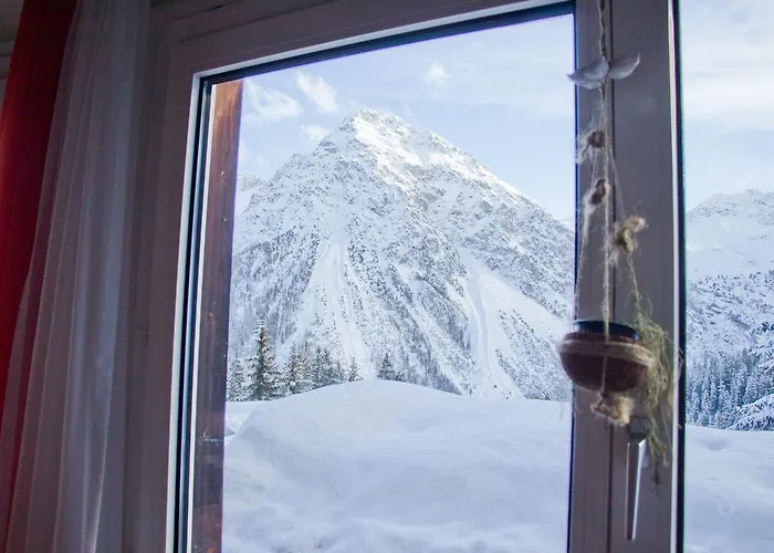 مبيت وإفطار تشامانا فندق 2*